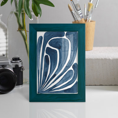 «Blue Stylized Leaf II», reproduction encadrée sur papier