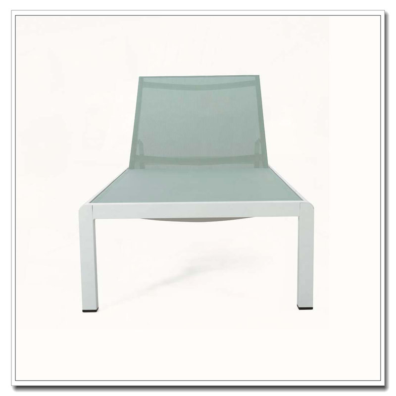 CHAISE LUNGE, Vert