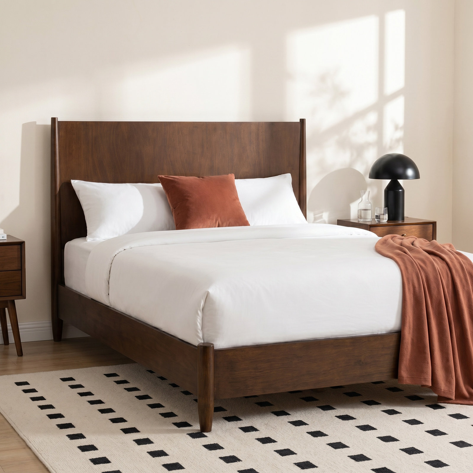 Williams Mahogany Bed, King, Walnut