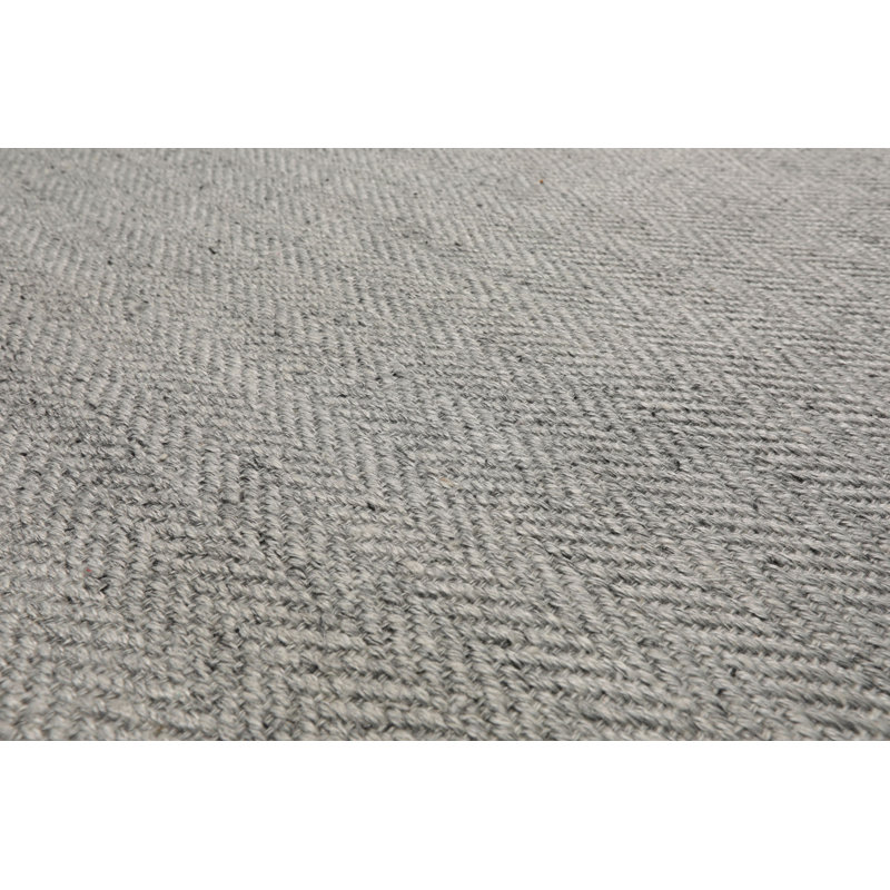Tapis multicolore à chevrons en laine de Nouvelle-Zélande, Rectangle 7 pi 6 po x 9 pi 6 po