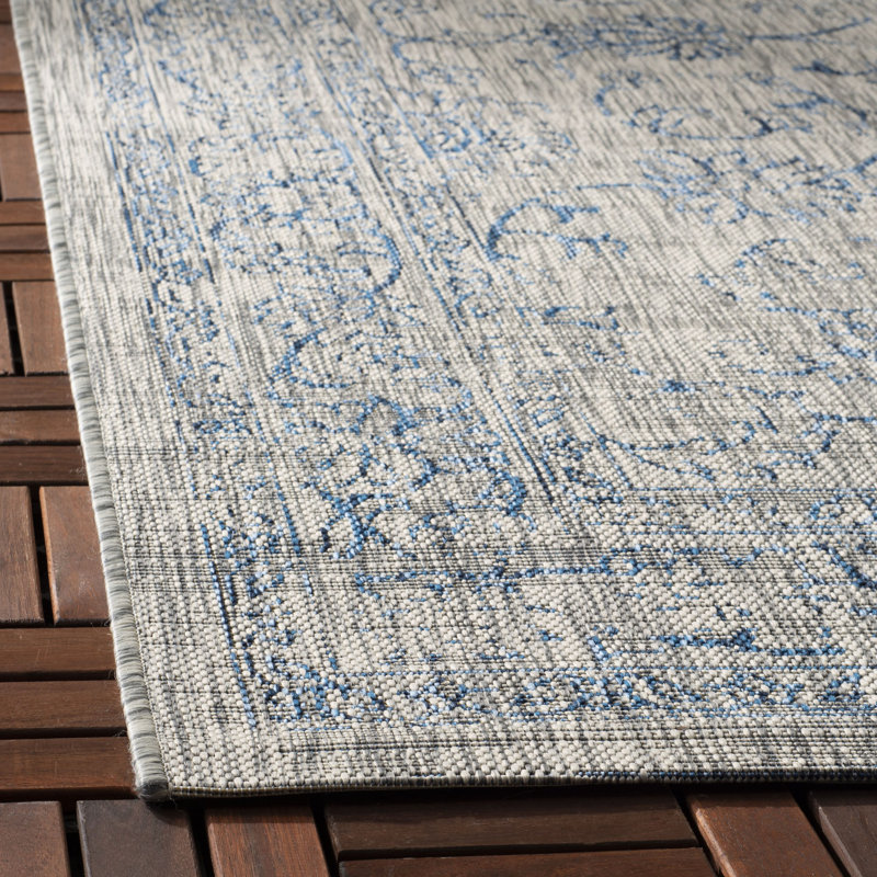 Bismark Performance Oriental Indoor/Outdoor Area Rug, Square 6'7"