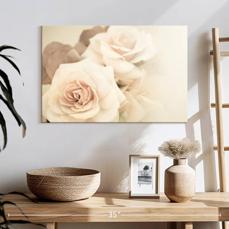 Harnek, roses rétro douces, H 16 po x l 24 po