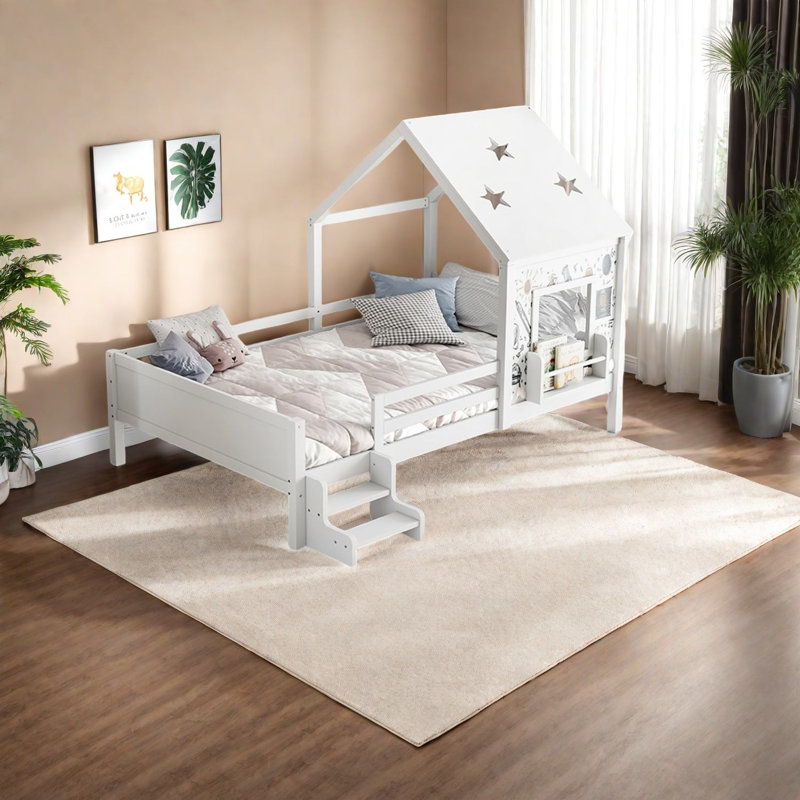 Charmant lit sur le toit en forme d'étoile, design en bois massif, parfait pour les aventures imaginatives des enfants