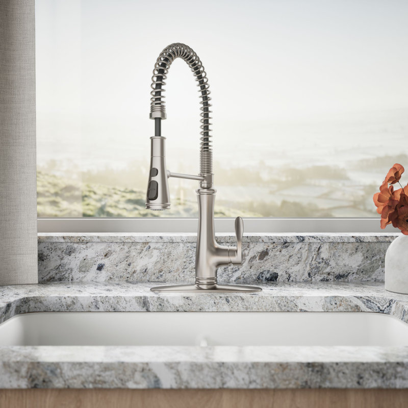 Bellera® Pull Down Single Handle Kitchen Faucet, Vibrant Stainless