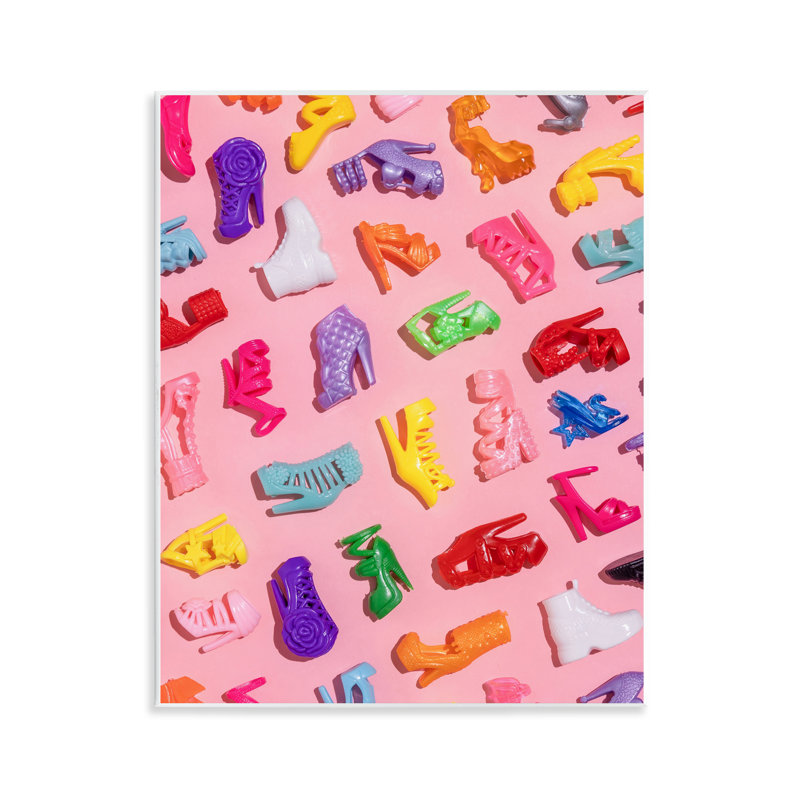 Plaque murale Tiny Colorful Doll Shoes, design par Lish Creative