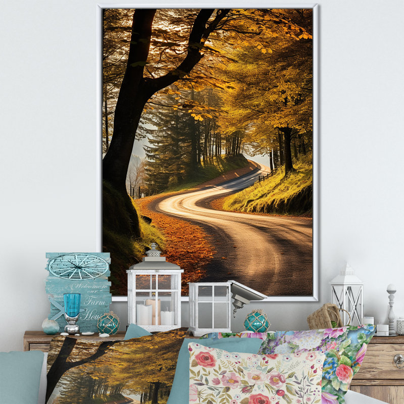 Chemin d'automne dans la forêt II, Cadre flottant blanc, 40" H x 30" W
