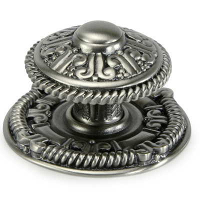 AMERICANA KNOB W/ MATCHING BACK PLATE 