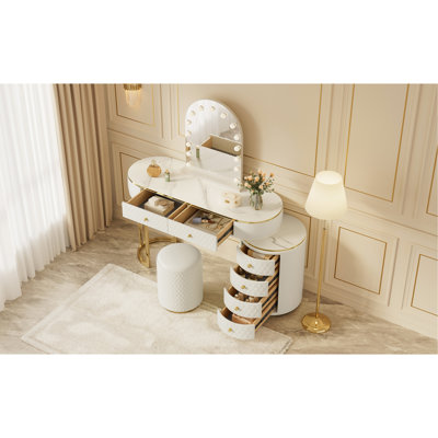 Meuble-lavabo de luxe avec miroir à DEL 3 couleurs et tabouret, coiffeuse à longueur réglable avec armoire latérale mobile, rangement à 6 tiroirs, plateau d'autocollant aspect marbre, tiroirs en similicuir, acier inoxydable doré