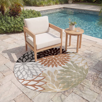 Tapis floral intérieur / extérieur Chazney