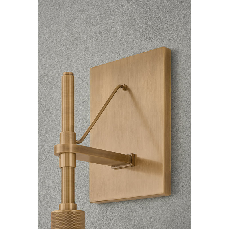 Shenandoah Wall Sconce, 22" H x 4.75" W x 4.75" D