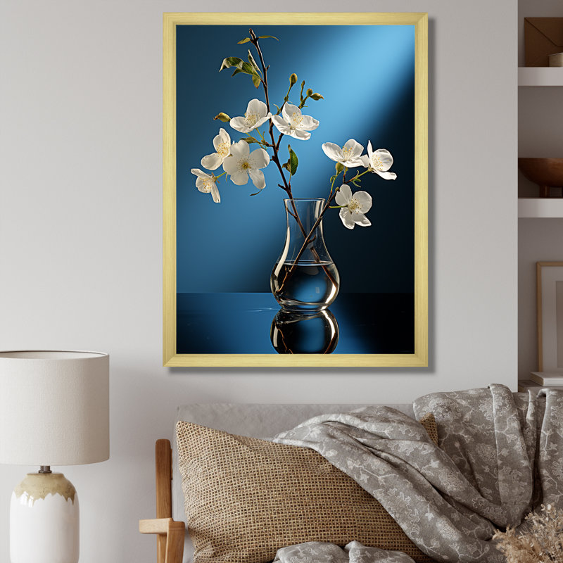 Perle pureté vase nature morte III - impression, Cadre doré simple, H 20 po x l 12 po x P 1 po