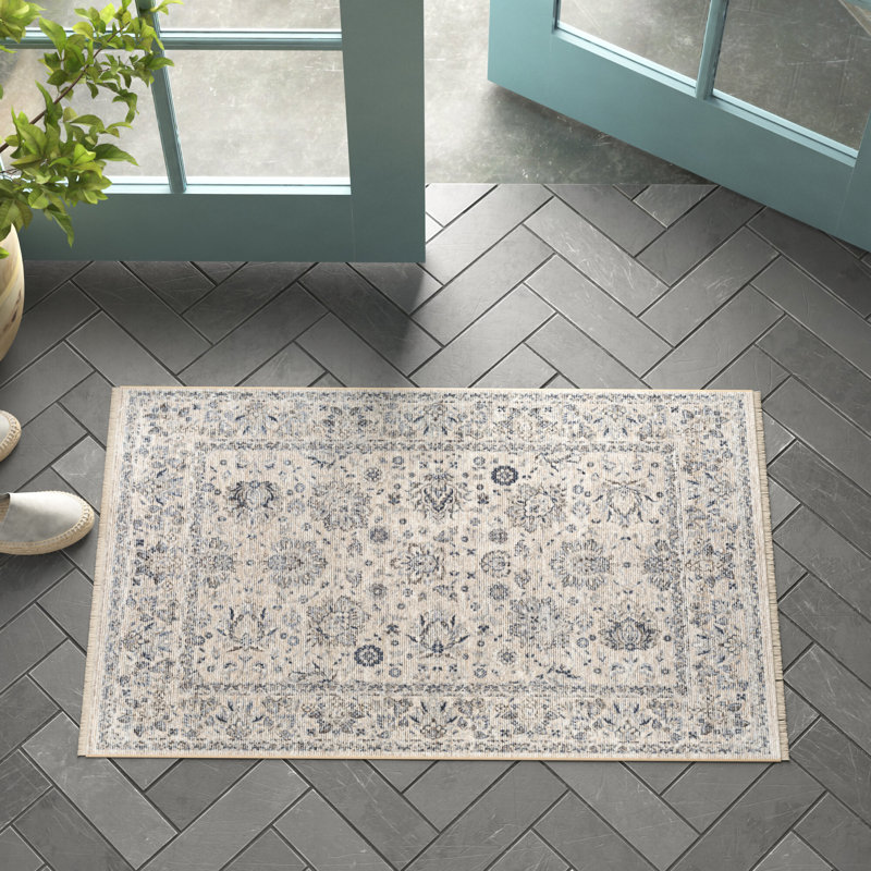 Oretta Oriental Indoor Rug, Rectangle 2' x 3'3"