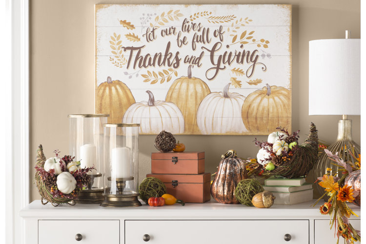 15 Cheap And Insanely Cute Friendsgiving Decor You'll Be Thankful