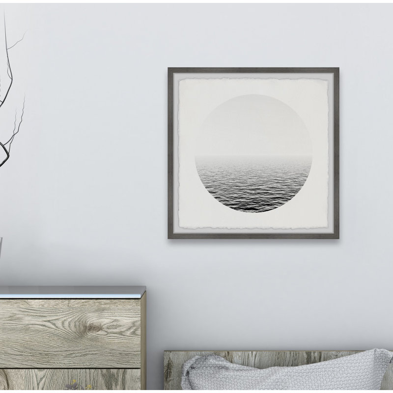 "grey light" , reproduction de photo sur papier, H 24 po x l 24 po x P 1,5 po