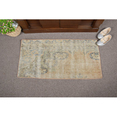 Vintage Turkish Wool Rug in Beige For Small Area - Ideal for Entryway and Home Decor 10876