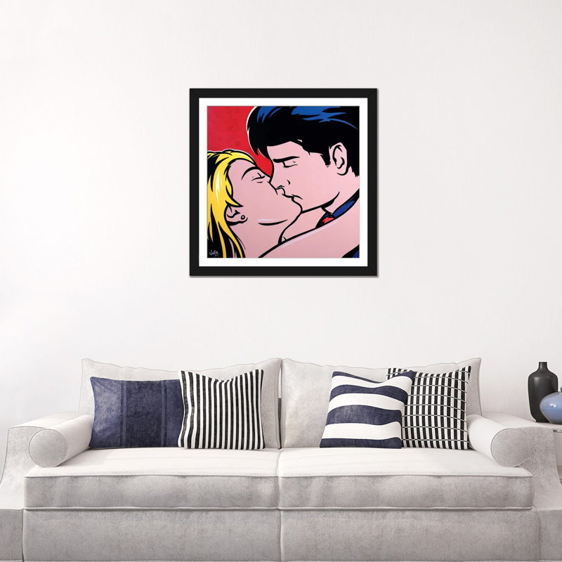 «The Kiss», impression sur toile, H 24 po x l 24 po x P 1 po, Papier d'art encadré noir, Blanc