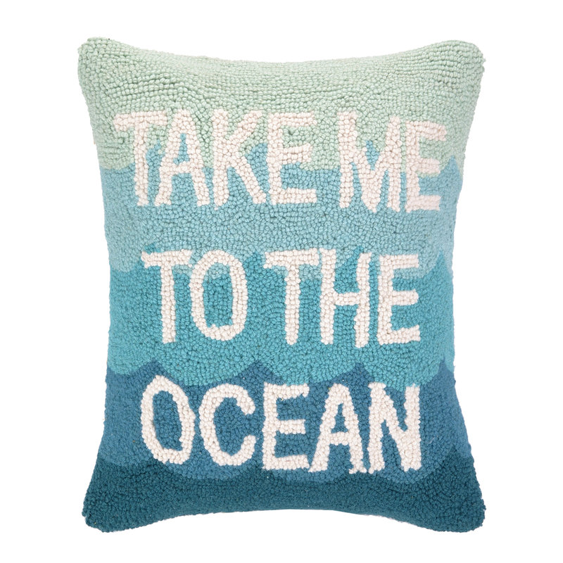 Coussin lombaire en laine ocean crocheting to the ocean