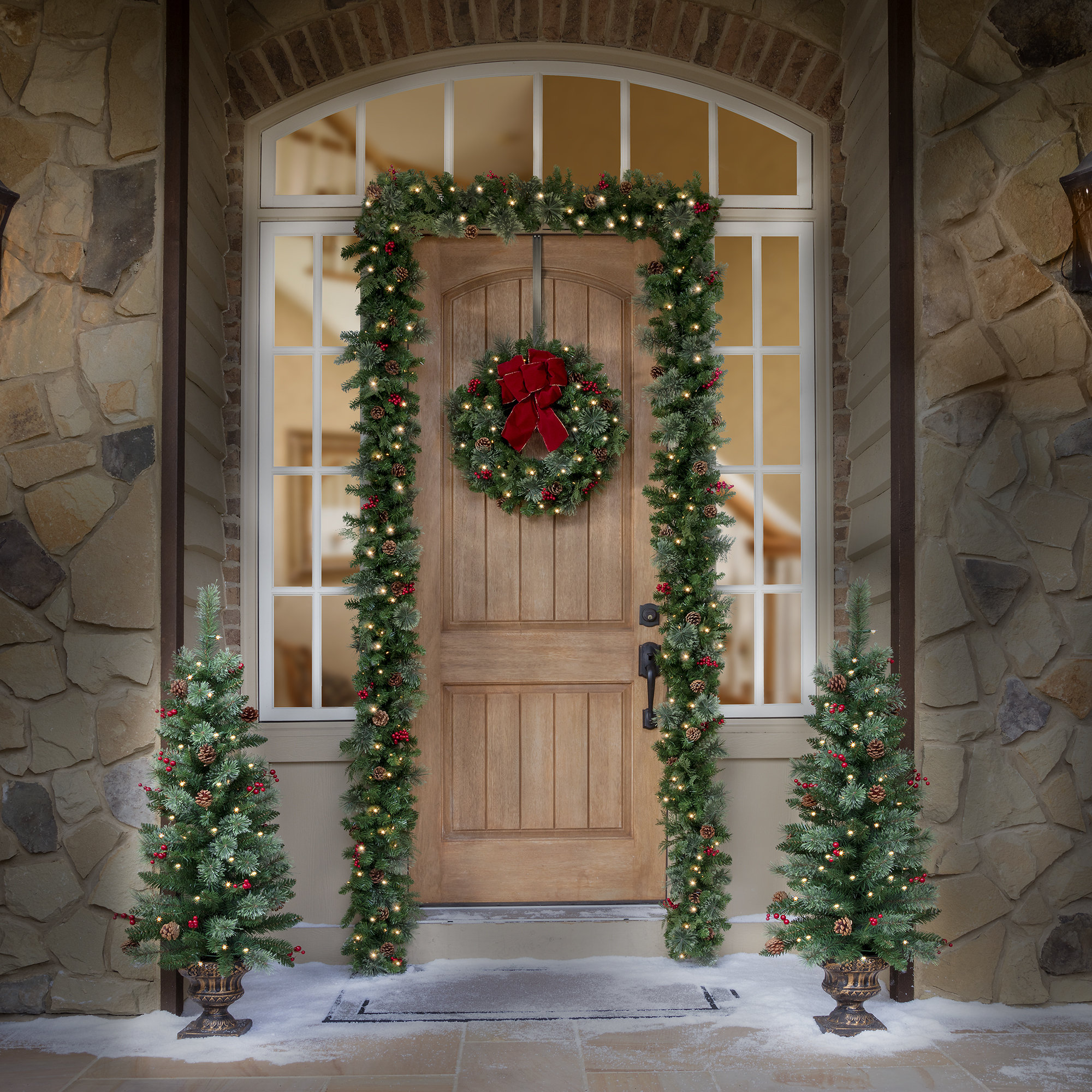 Lennis 108'' in. Lighted Faux Garland