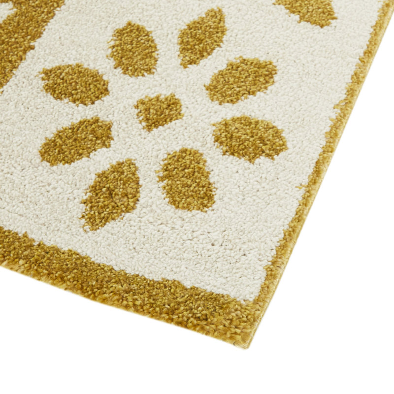 Tapis en polypropylène doré tissé à la machine 5 pi 3 po x 7 pi Contra