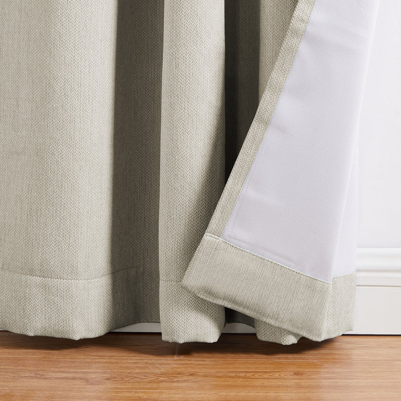 Paire de rideaux simple occultant et isolants avec œillets Mullet, Beige
