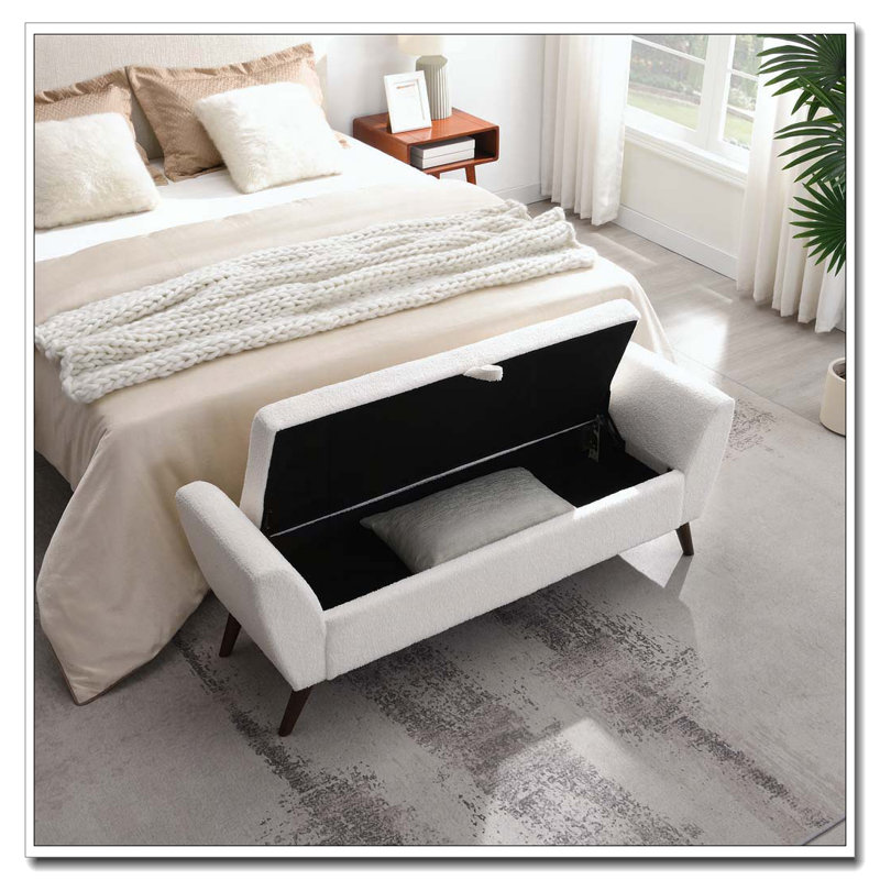 Banc de rangement moderne de 60 po avec pieds en bois Mid-Centruy, Crème