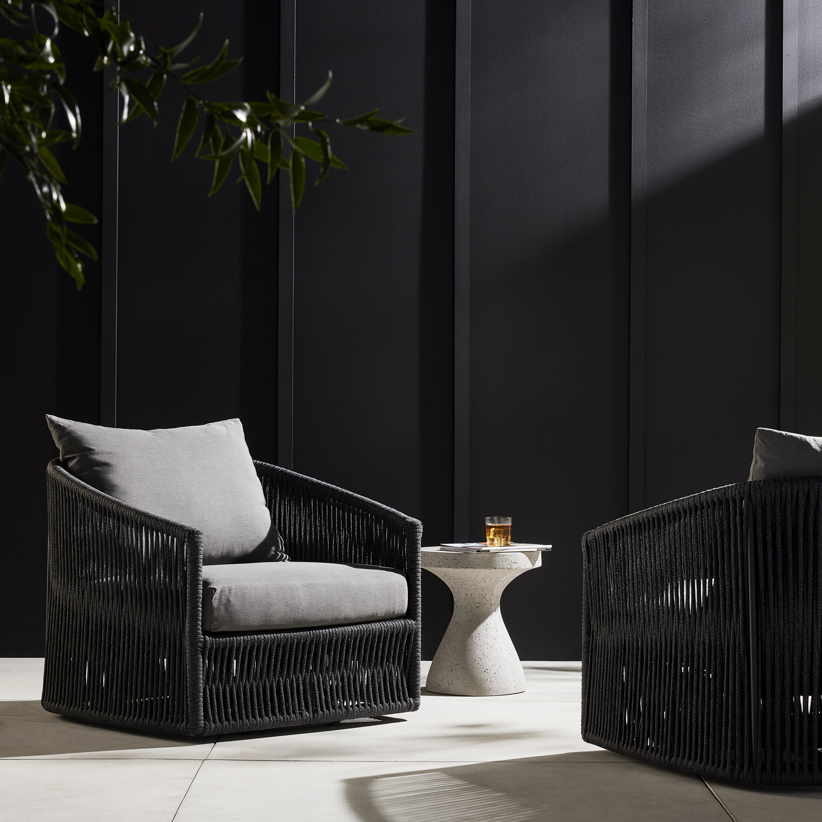 Nashira Swivel Outdoor Lounge Chair, Venao Charcoal, Thick Dark Gray Rope