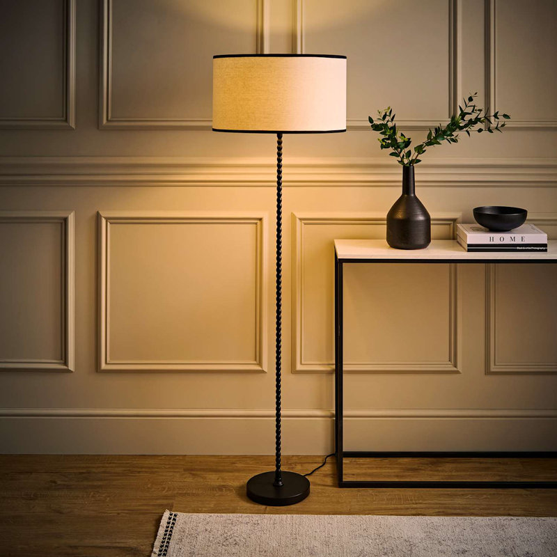 Hensius 132cm Traditional Floor Lamp, Matte Black