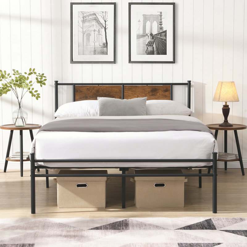 Cadre de lit très grand en métal avec décoration en bois - Aucun sommier nécessaire & amp; Robuste!, Noir / brun