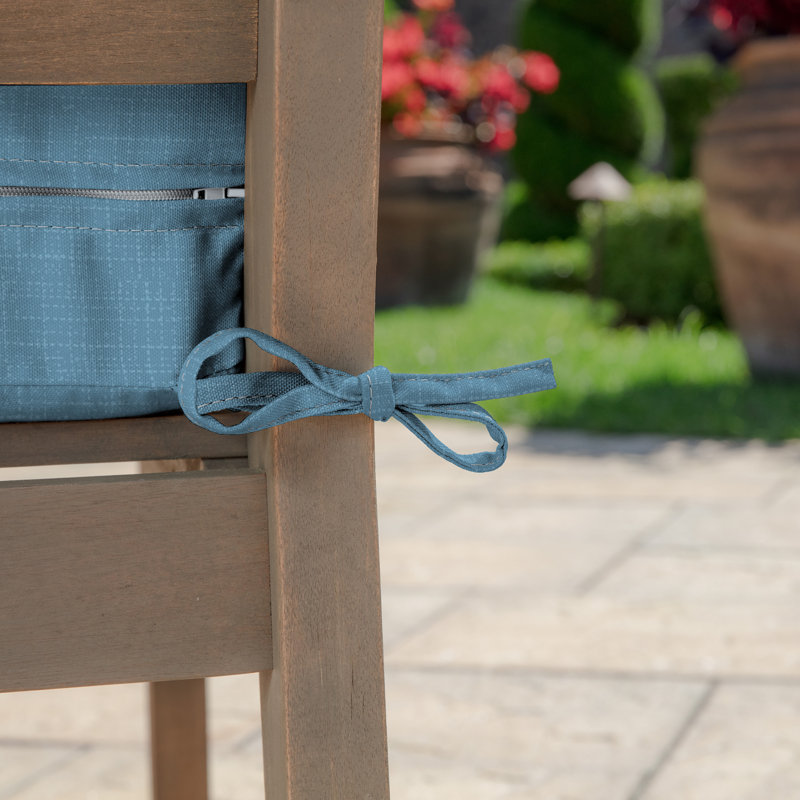 ARDEN Outdoor Chaise Lounge 3.5" Cushion, Light Blue