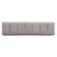 Banc rembourré polyvalent pour plusieurs pièces, améliorant le confort et le style.