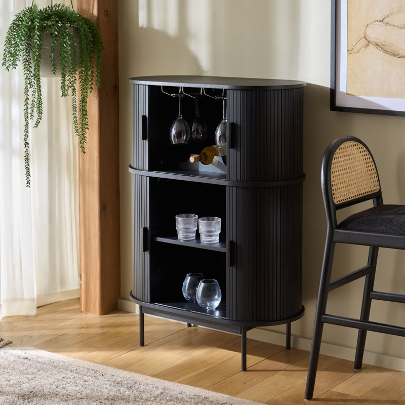 Erdwing Bar Cabinet, Black