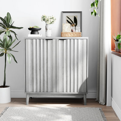 Buffet gris, armoire autoportante avec portes cannelées, armoire de rangement en bois pour le salon