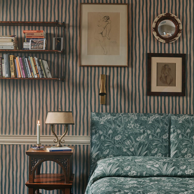 Artist's Stripe Wallpaper, Euphorbia/Alabaster