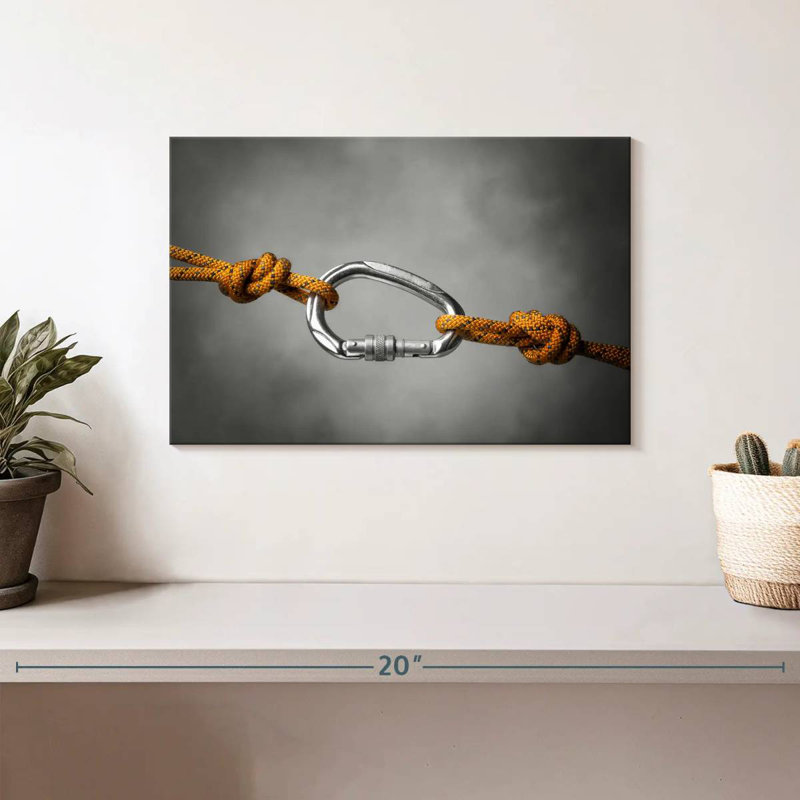 Sireci Carabiner Connection, 8" H x 12" W