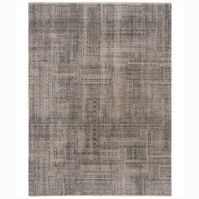 Maezie Oriental Indoor Rug