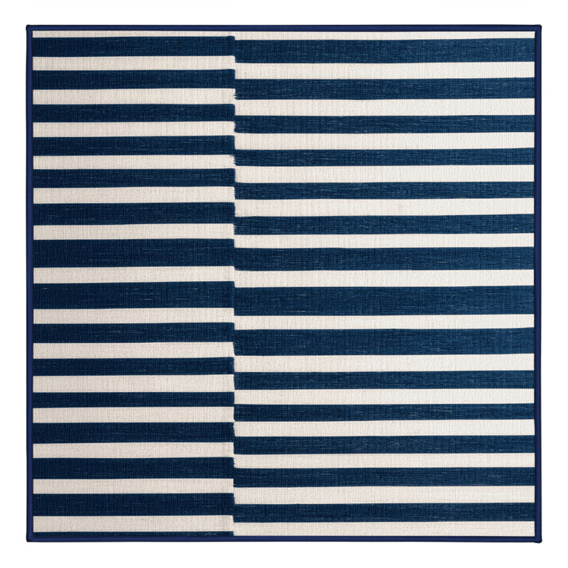 Tapis bleu à rayures horizontales lavable à la machine