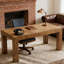 Bureau attrayant, bureau d'ordinateur, bureau de direction spacieux