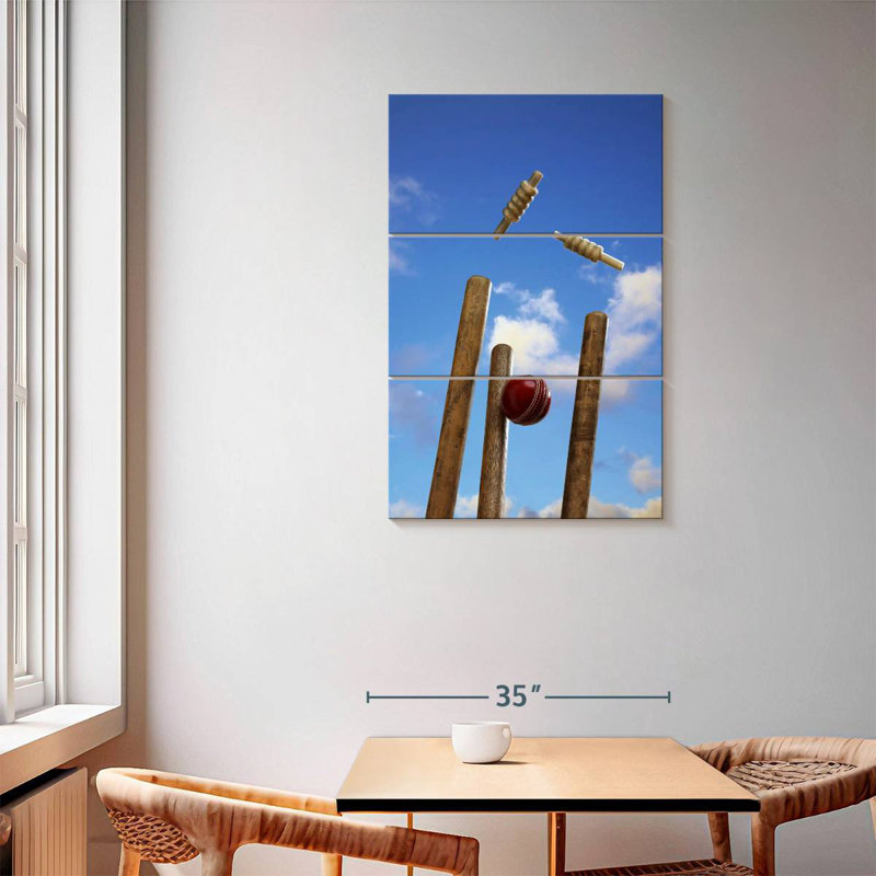 Sireci Outdoor Cricket, 57" H x 36" W
