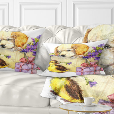 Coussin mignon avec un chiot mignon et un animal