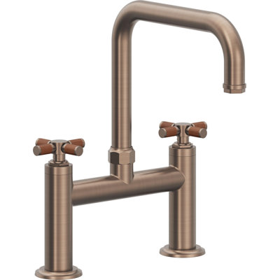 Descanso Side Spray Kitchen Faucet