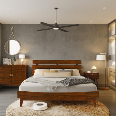 Lit plateforme en bois massif avec tête de lit ajustable Caden, style Mid-Century moderne