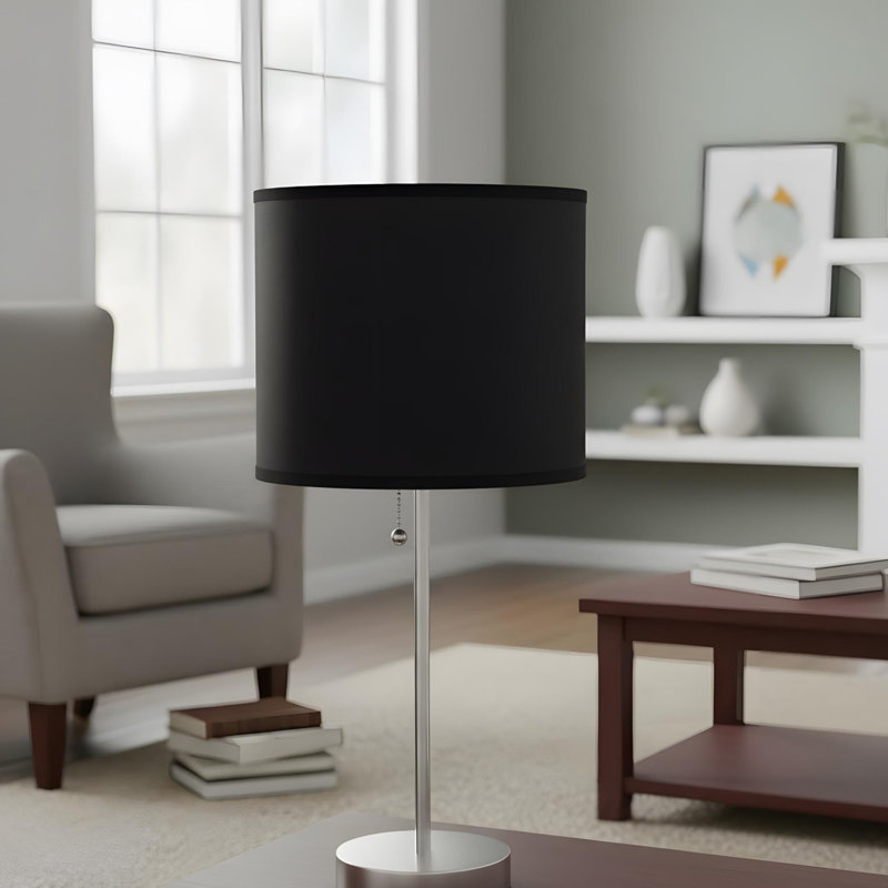 Lampe de table haute 19 po en métal avec finition argentée, abat-jour noir