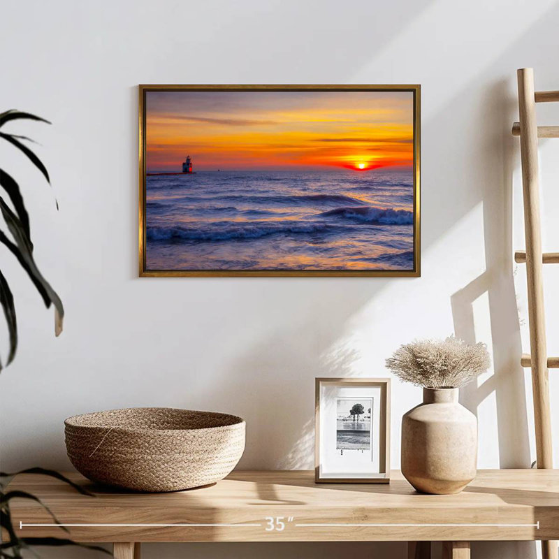 Phare sur le lac Michigan, 19 po x 13 po, Cadre flottant doré