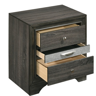 Table de chevet 3 de style rustique gris pour chambre à coucher - Décoration épurée, 26,5 po x 26,5 po x 17,5 po, rangement en bois d'hévéa moderne avec 3 tiroirs, hauteur de 26,5 po x l 17,5 po de profondeur