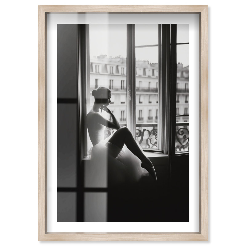 «Shadows of a Lady Shadowbox Print» par Notoriart, Crème, crème, H 25 po x l 17 po