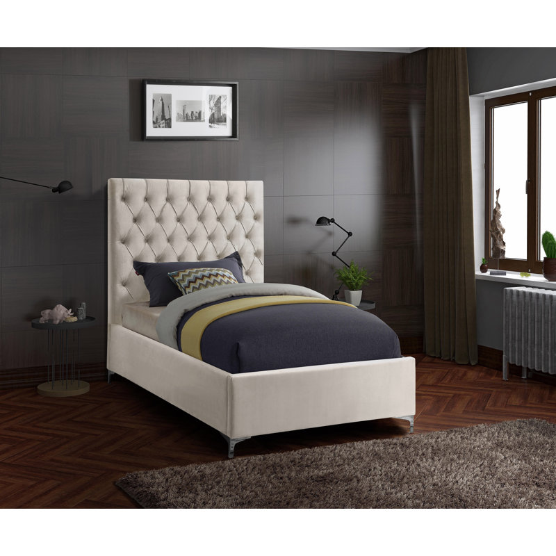 Lit plateforme tapissier Cruz, Lit simple, Velours crème