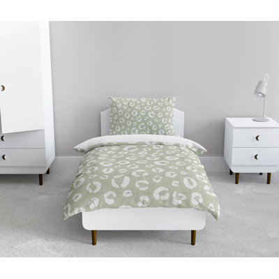 Leopard Play Decorative Lightweight Comforter Set