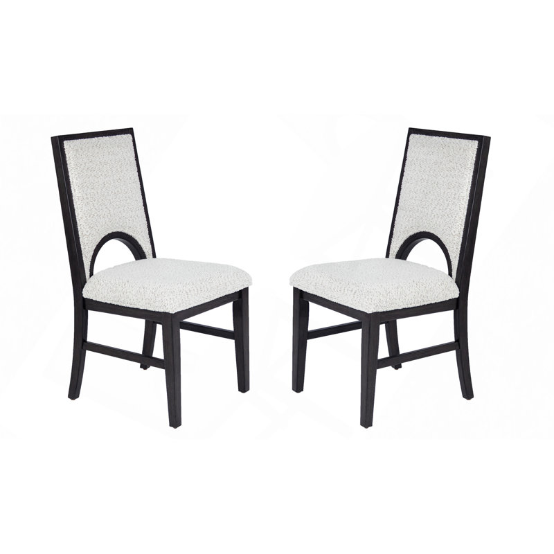 Chaise arquée en tissu blanc