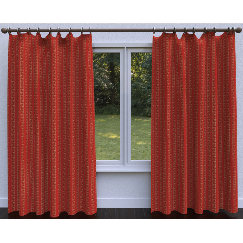 Tissu rayé brodé, Rouge