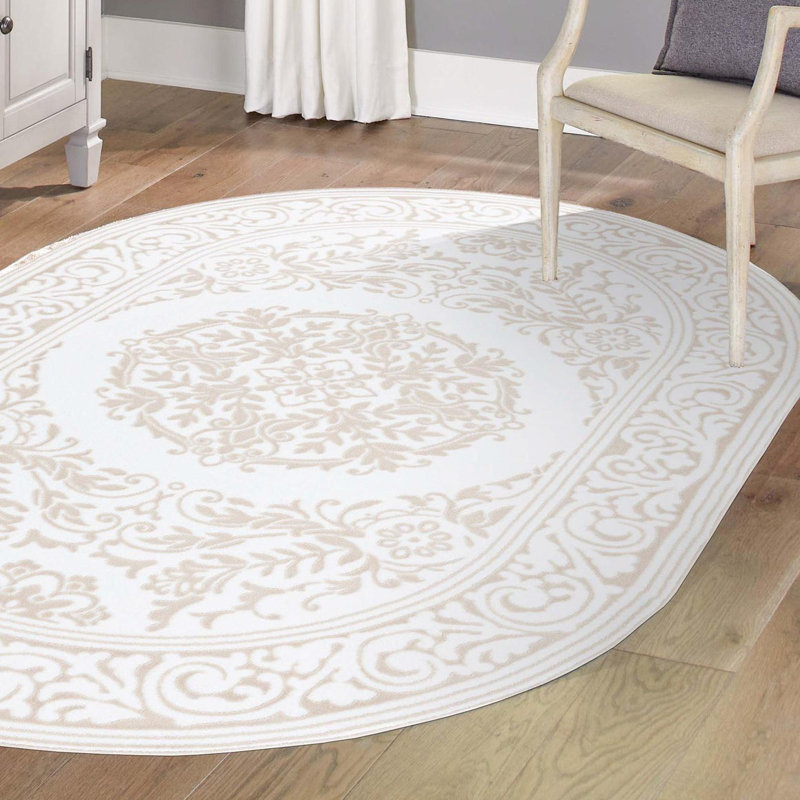 Dalhem Oriental Indoor Rug, Oval 5'3" x 8'